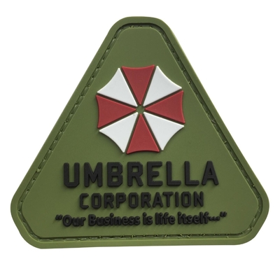 Trójkątne naszywki Umbrella Corp Niestandardowe gumowe naszywki przyszyte na łatce zabezpieczającej PVC