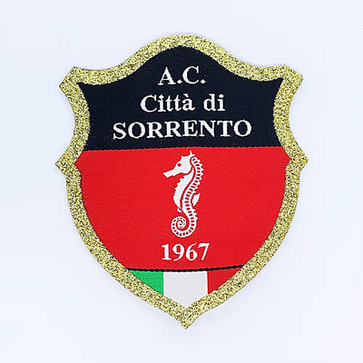 OEM Woven Badges Iron On Sew On Logo Patches odzieży z niestandardowymi kształtami i wzorami